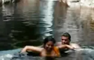 XXX سبزه برخوردار از یک دوست