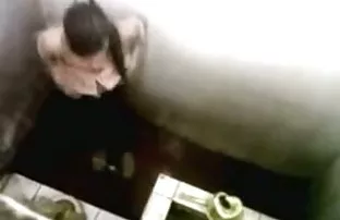 XXX شخص ساده و معصوم شیطان متقاعد یک دوست به انجام رابطه جنسی دهانی