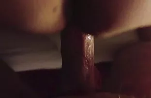 XXX پشت زیبایی بلند و باریک در ساحل دزدکی طرفدار برهنگی