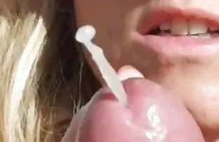 XXX روسیه جوان عروسک آلیس در یک کلیپ موسیقی وابسته به عشق شهوانی
