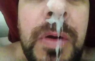 XXX کارلا به طور فعال کار انگشتان با زن سبک و جلف