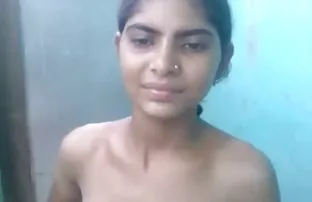 XXX جوان هوسران همسر خود را با یک همسایه به اشتراک گذاشته