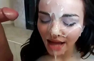 XXX مرد سخت برنده کوچک تایگا و مهبل (واژن) خود را به پایان رسید