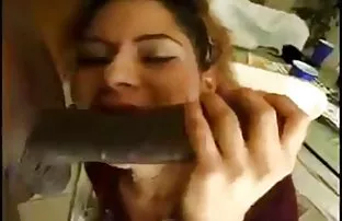 XXX ترنس در پرشور دامن کوتاه در مورد حرکت تند و سریع