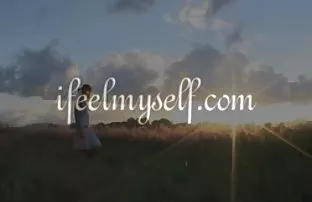 XXX لیزا تغییر شوهرش را با یک کشاورز محلی