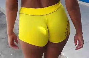 XXX سگ مرد در سبزه زیبا
