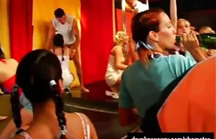 XXX گلادیاتور برای پیروزی خود را به ارمغان آورد